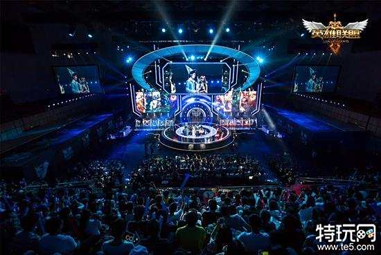 屡屡在关键 屡屡在关键