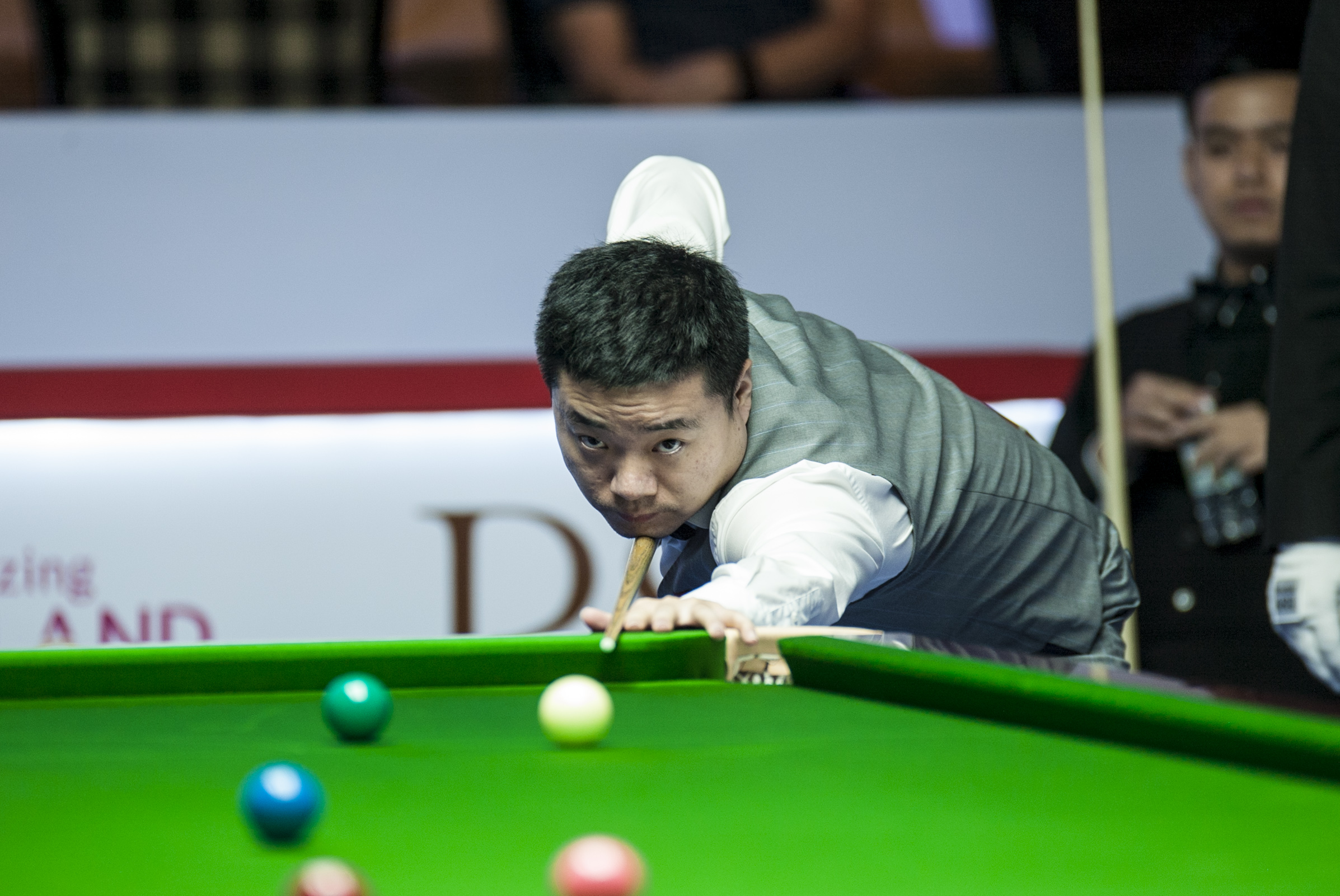 间逐渐被压 间逐渐被压